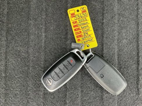 Used 2025 Nissan Rogue SV AWD/4WD image 22