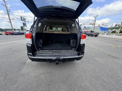 Used 2010 Toyota 4Runner Limited AWD/4WD image 64