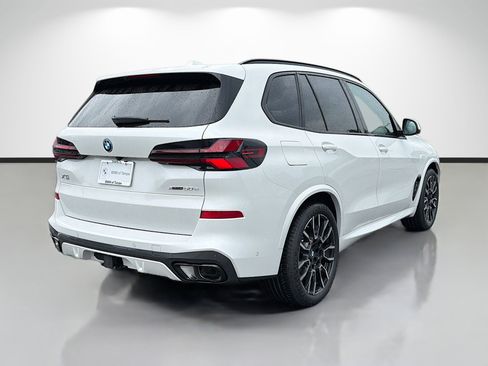 New 2026 BMW X5 xDrive50e w/ Executive Package AWD/4WD image 3