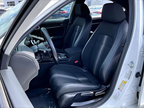 Used 2023 Honda Civic Sport image 8