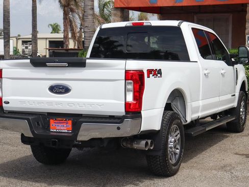 Used 2018 Ford F250 Lariat w/ Lariat Value Package AWD/4WD image 11
