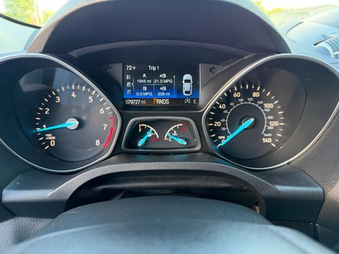 Used 2017 Ford Escape Titanium image 15