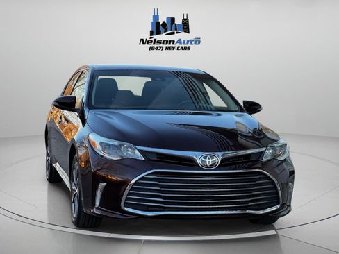 Used 2018 Toyota Avalon XLE image 2