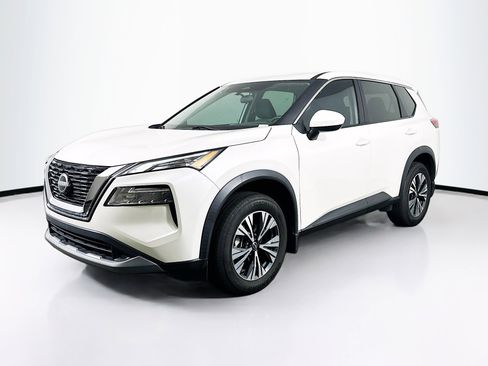 Used 2023 Nissan Rogue SV FWD image 3