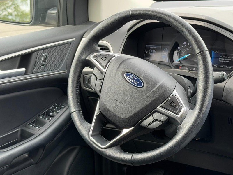 Used 2023 Ford Edge SEL AWD/4WD image 12