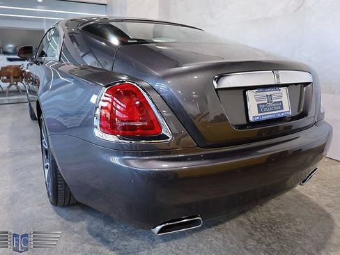 Used 2019 Rolls-Royce Wraith RWD image 14