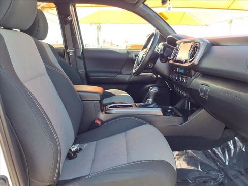 Used 2023 Toyota Tacoma TRD Sport image 22