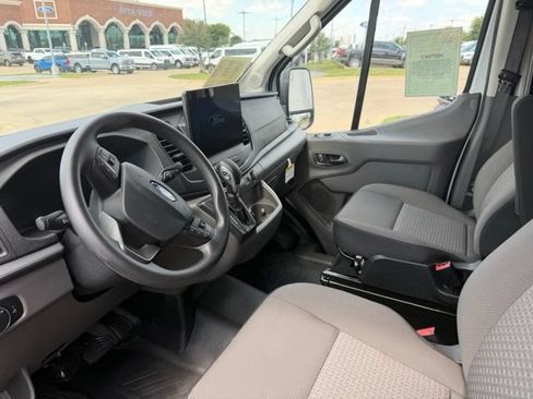 Used 2026 Ford Transit 250 148 High Roof Extended RWD image 11