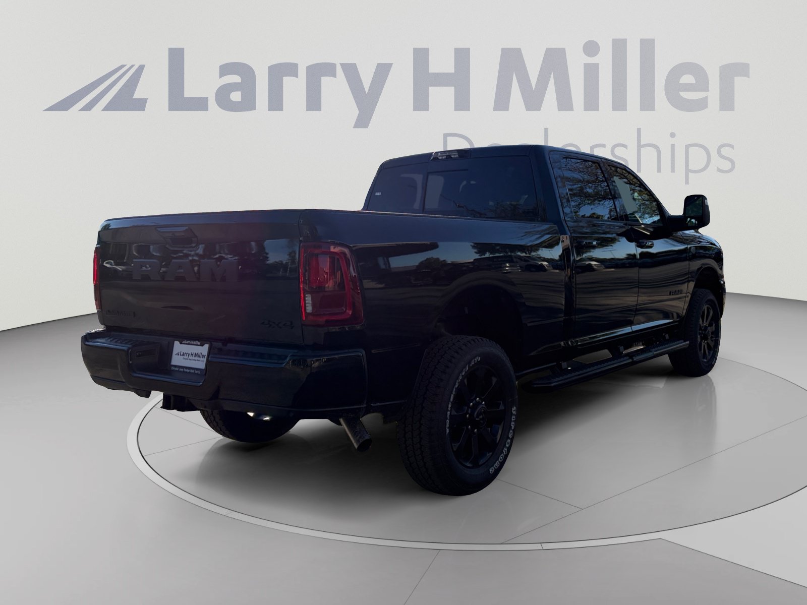 New 2027 RAM 2500 Laramie w/ Night Edition AWD/4WD image 5