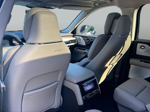 Used 2023 Lincoln Aviator Grand Touring w/ Equipment Group 301A AWD/4WD image 22