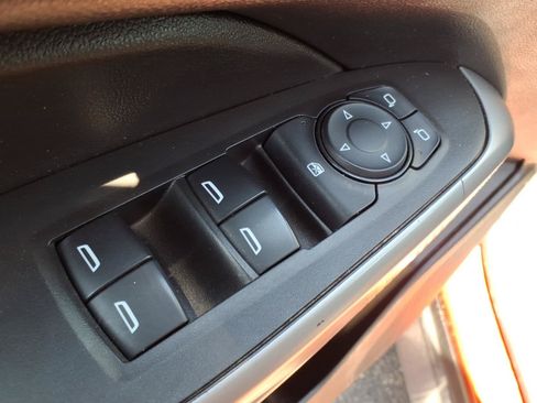 Used 2024 Chevrolet Trax LS FWD image 12