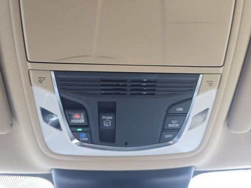 Used 2021 Acura TLX image 20