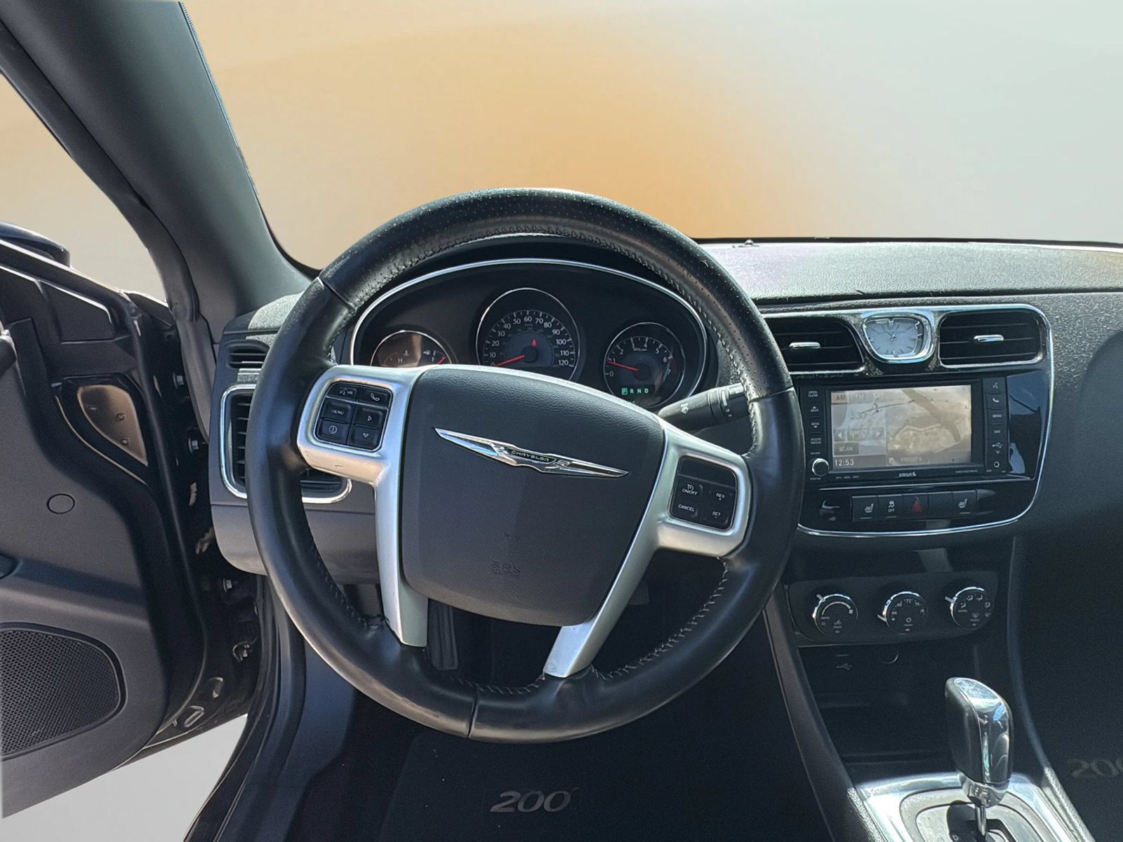 Used 2013 Chrysler 200 S FWD image 17