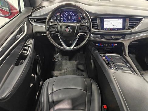 Used 2024 Buick Enclave Premium AWD/4WD image 4