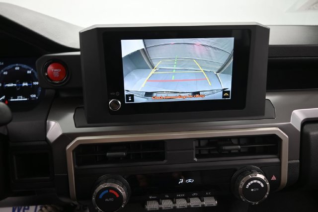 Used 2024 Toyota Tacoma TRD Off-Road AWD/4WD image 33