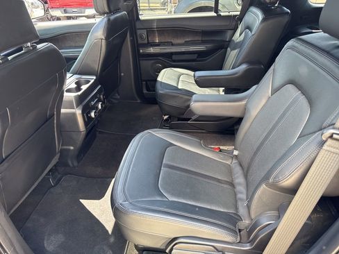 Used 2020 Ford Expedition Limited w/ Equipment Group 302A AWD/4WD image 4