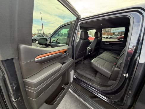 Used 2023 GMC Sierra 1500 Denali w/ Denali Reserve Package AWD/4WD image 13