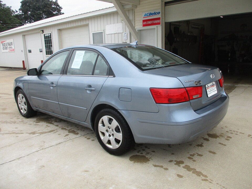 Used 2010 Hyundai Sonata GLS FWD image 13