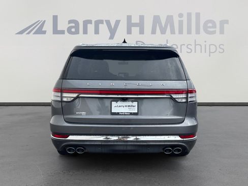 Used 2022 Lincoln Aviator Reserve w/ Equipment Group 201A image 4