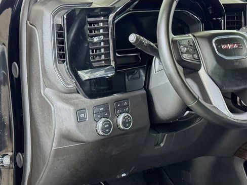 Certified 2025 GMC Sierra 1500 Elevation w/ Elevation Premium Package AWD/4WD image 8