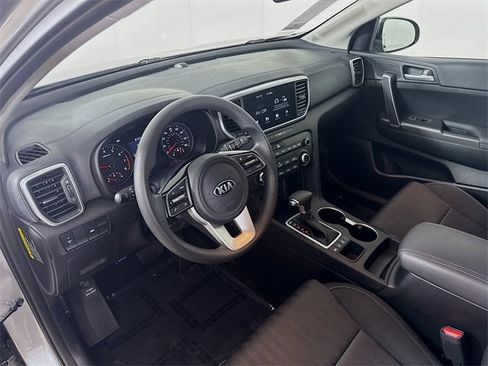 Certified 2022 Kia Sportage LX image 9