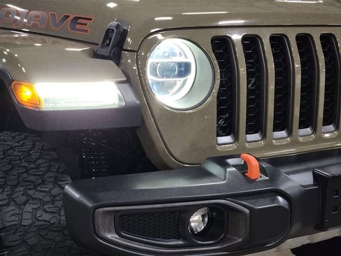 Used 2020 Jeep Gladiator Mojave AWD/4WD image 9