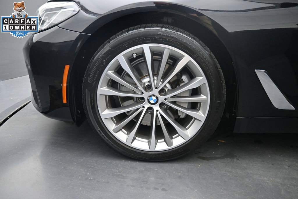 Certified 2023 BMW 530i w/ Premium Package RWD image 4