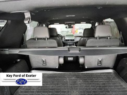 Used 2022 Chevrolet Tahoe Z71 w/ Z71 Off-Road Package AWD/4WD image 17