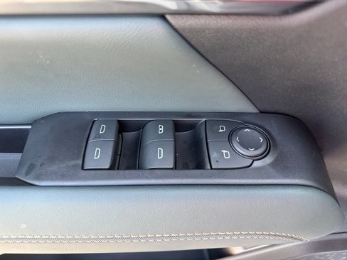 New 2027 GMC Terrain AT4 w/ Convenience Package III AWD/4WD image 16