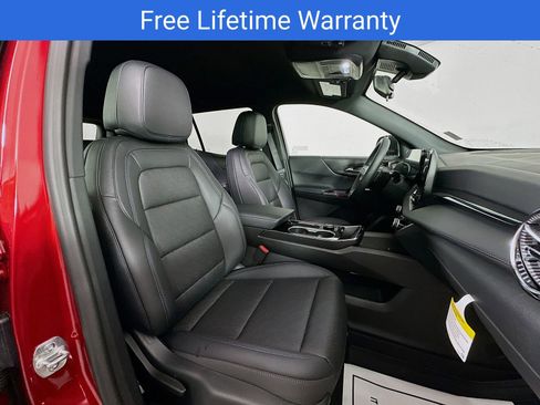New 2026 Chevrolet Equinox LT w/ Convenience Package II AWD/4WD image 29
