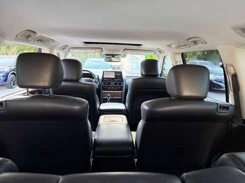 Used 2021 Nissan Armada SL w/ Captain's Chairs Package RWD image 38