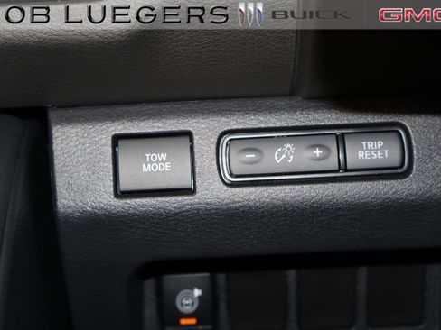 Used 2025 Nissan Frontier PRO-4X w/ Interior Protection Package AWD/4WD image 27