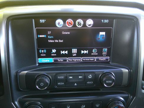 Used 2018 Chevrolet Silverado 1500 LT image 25