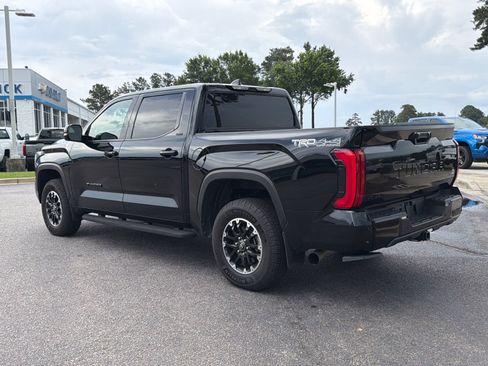 Used 2025 Toyota Tundra SR5 w/ TRD Off-Road Package AWD/4WD image 10