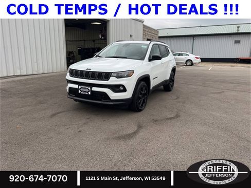 New 2025 Jeep Compass Latitude w/ Sun & Sound Group image 3