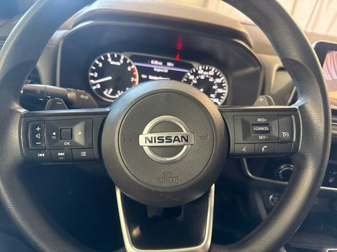 Used 2021 Nissan Rogue S AWD/4WD image 31