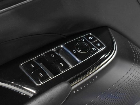 Certified 2024 Cadillac Lyriq Sport RWD image 10