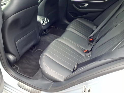 Used 2021 Mercedes-Benz E 350 Sedan image 9