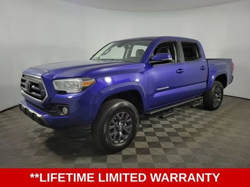 Used 2022 Toyota Tacoma SR5 w/ Technology Package image 3