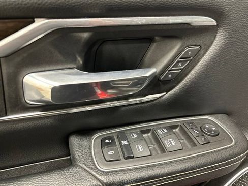 Used 2022 RAM 1500 Laramie AWD/4WD image 21