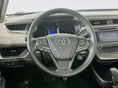 Used 2014 Toyota Avalon XLE Touring FWD image 16