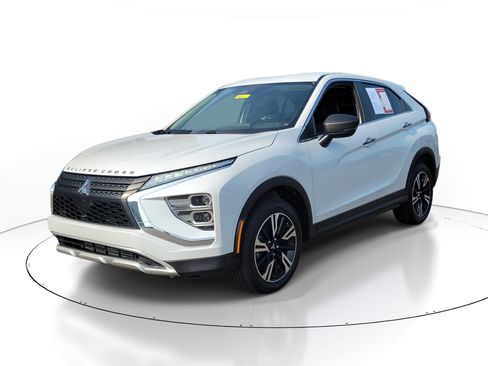 Used 2024 Mitsubishi Eclipse Cross SE AWD/4WD image 2