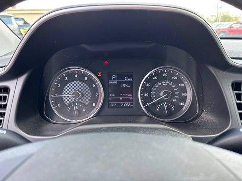 Used 2019 Hyundai Elantra SE w/ Winter Weather Package FWD image 23
