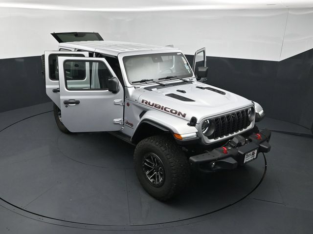 Used 2024 Jeep Wrangler Unlimited Rubicon AWD/4WD image 28