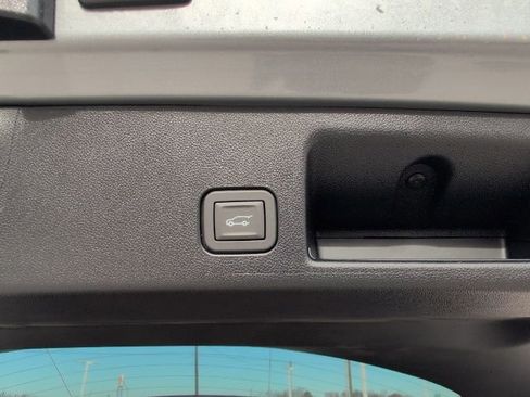 New 2026 Chevrolet Equinox EV RS image 11