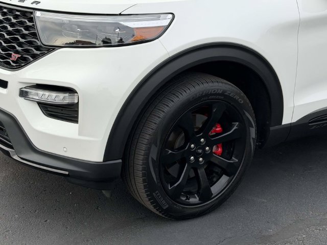 Certified 2024 Ford Explorer ST w/ Equipment Group 401A AWD/4WD image 8