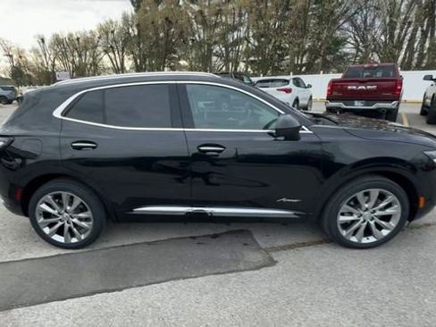 Used 2023 Buick Envision Avenir image 9