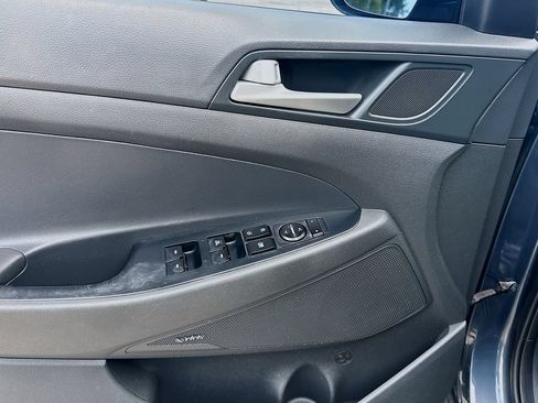 Used 2020 Hyundai Tucson Sport w/ Cargo Package FWD image 13