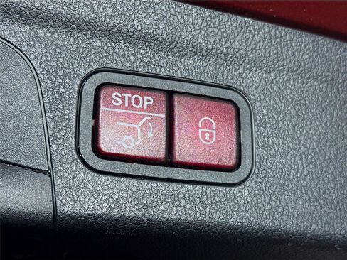 Used 2020 Mercedes-Benz GLE 350 4MATIC image 16