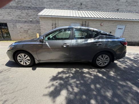 Used 2022 Nissan Sentra S FWD image 4